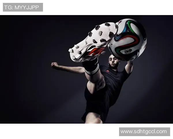 足球明星独特踢法全解析图解助你提升球技与战术理解